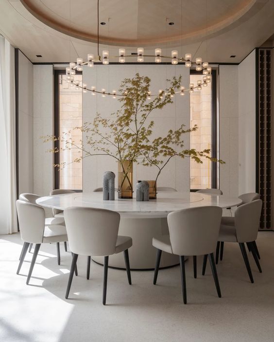 Round Table