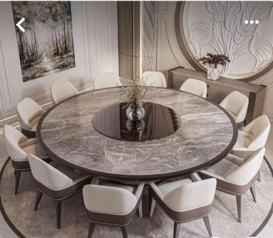 Round Table